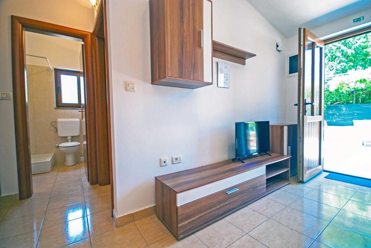 Apartman Kirac Помер Экстерьер фото